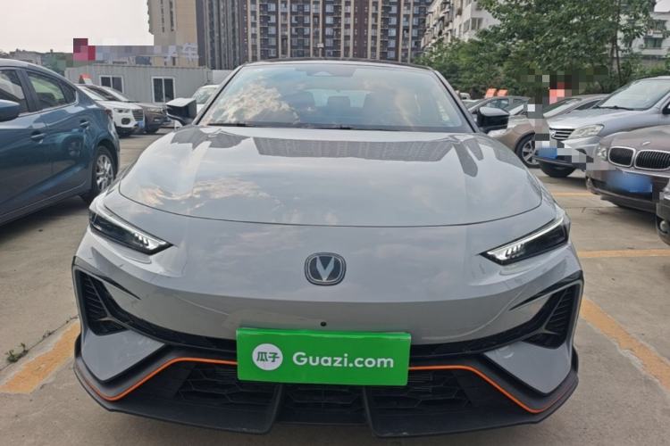 ChangAn UNI-V 2025 — 2