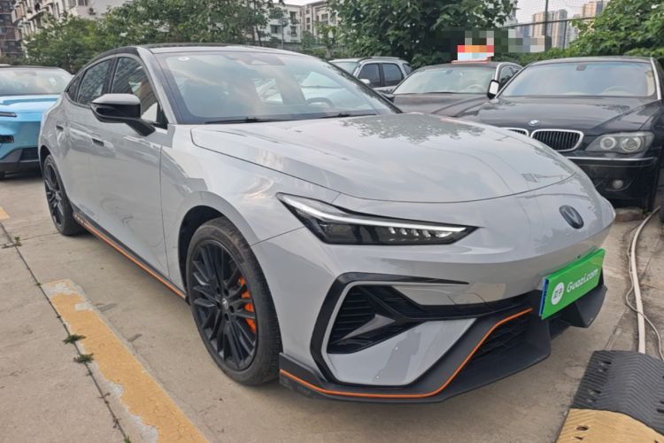 ChangAn UNI-V 2025 — 3