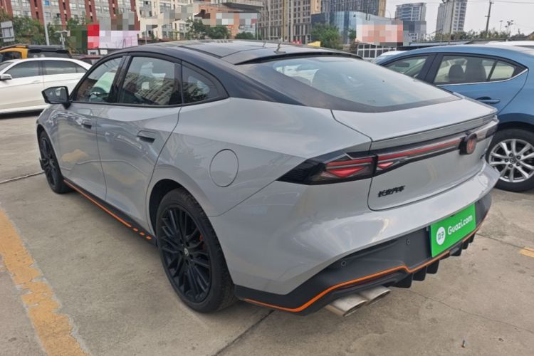 ChangAn UNI-V 2025 — 4