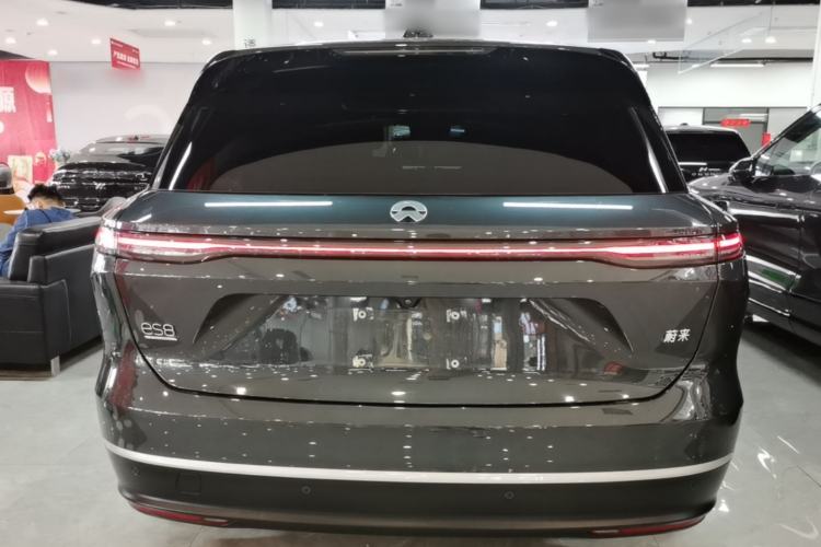 NIO ES8 2024 — 5