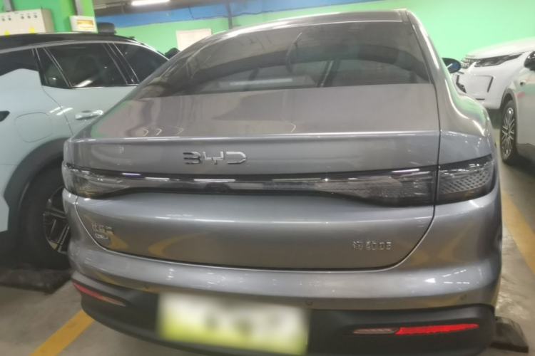 BYD Seal 05 DM-i 2025 — фото 5