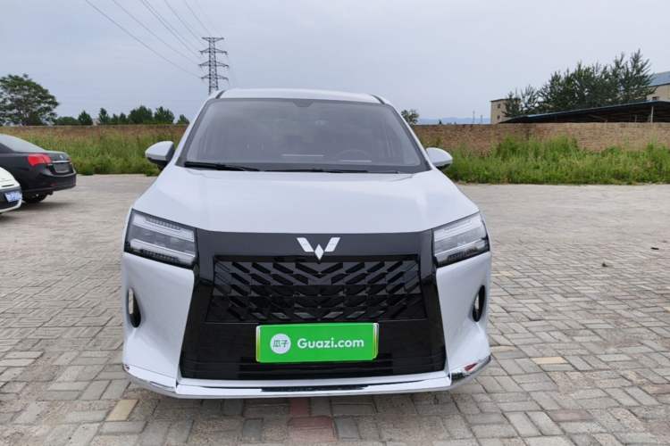 Wuling Starlight 730 2025 — 2
