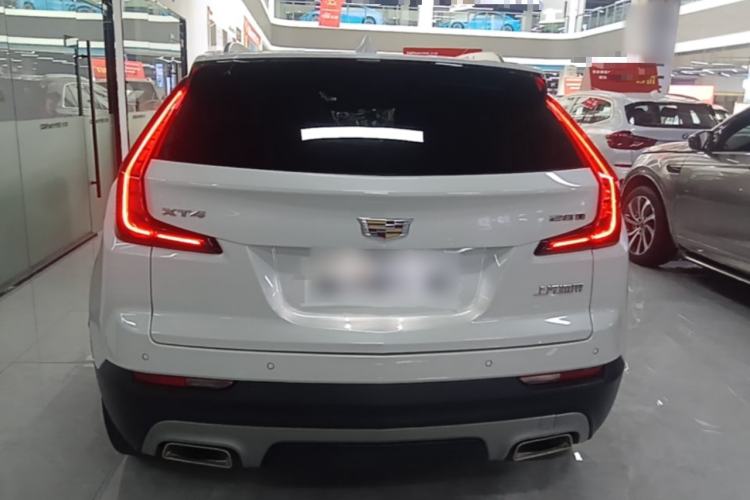 Cadillac XT4 2021 — фото 5