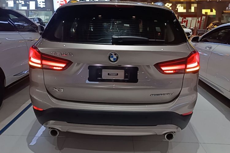 BMW X1 2021 — фото 5