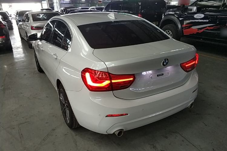 BMW 120i 2020 — 4