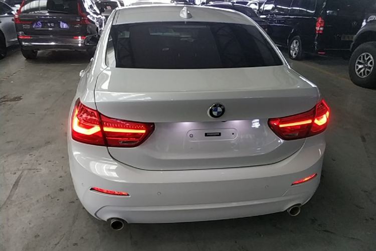 BMW 120i 2020 — 5