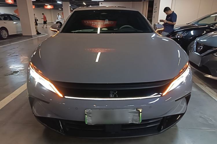 BYD Han 2025 — 2
