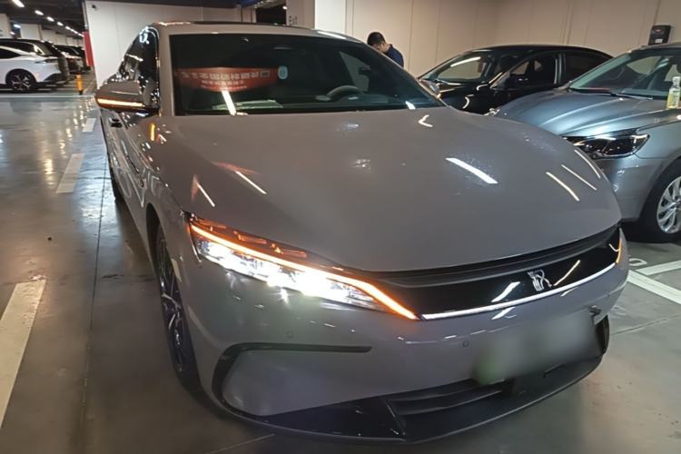 BYD Han 2025 — 3