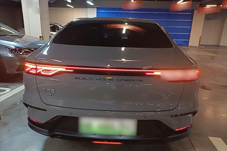BYD Han 2025 — 5