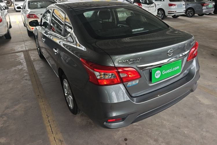 Nissan Sentra 2022 — 4