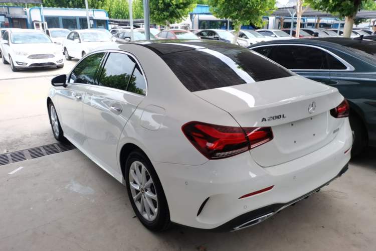 Mercedes-Benz A 200 L 2021 — фото 4