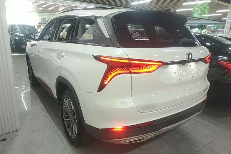 ChangAn CS75 PLUS 2022 — фото 4