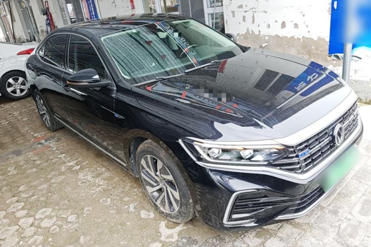 Volkswagen Passat 2022 — 3