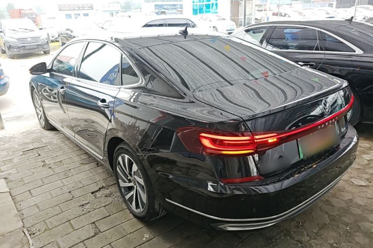 Volkswagen Passat 2022 — 4