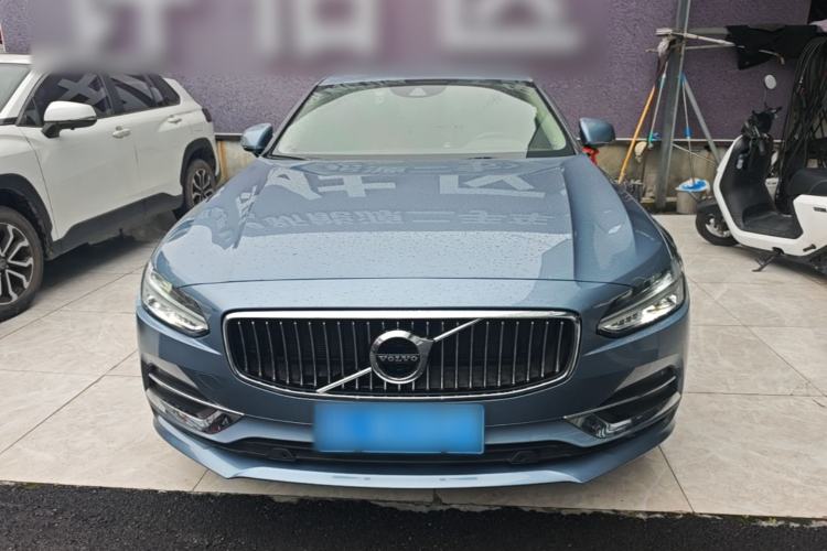 Volvo S90 2020 — 2