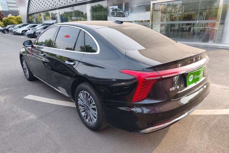 Hongqi H5 2025 — 4