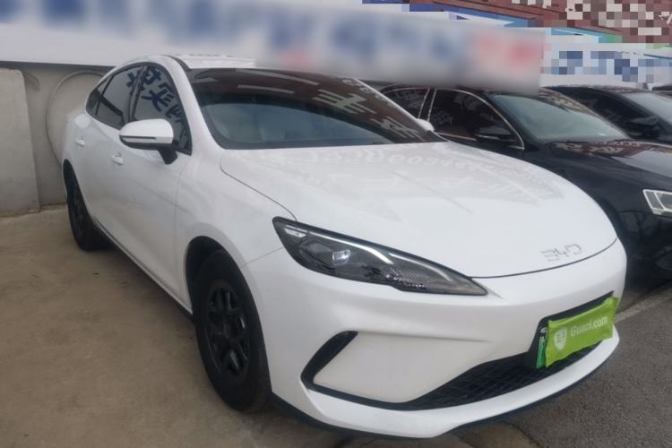 BYD Seal 05 DM-i 2025 — фото 3
