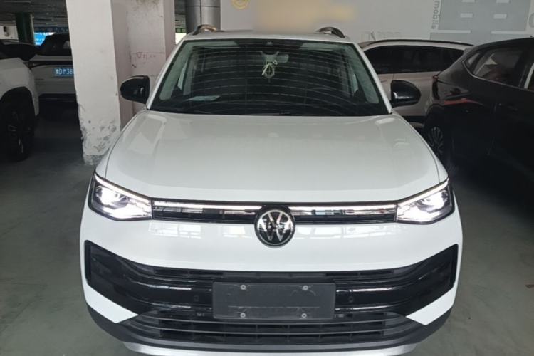 Volkswagen Tharu 2025 — 2