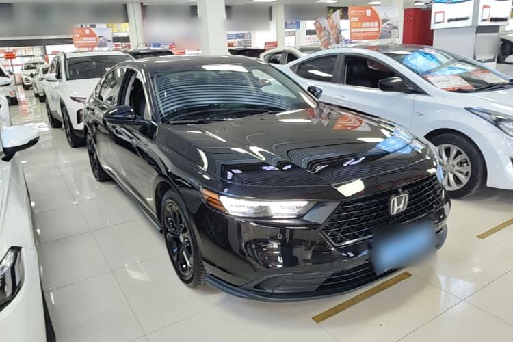 Honda Accord 2025 — 3