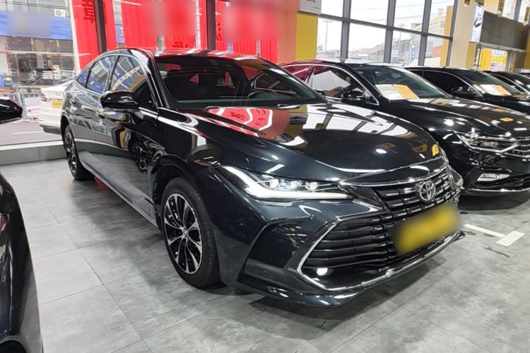 Toyota Avalon 2023 — 3