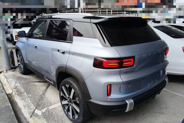 Geely Icon 2023 — 4