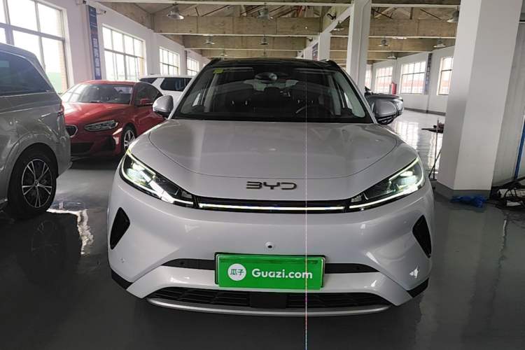 BYD Sealion 05 EV 2025 — 2