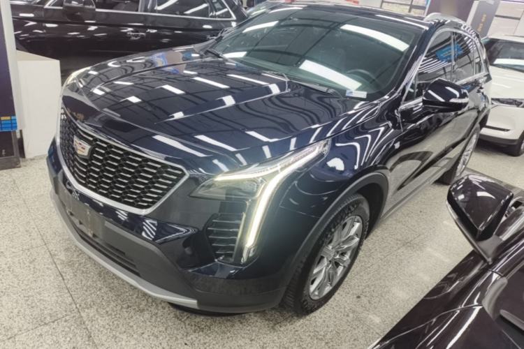 Cadillac XT4 2021 — фото 1