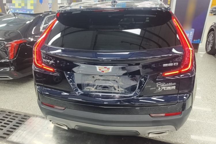 Cadillac XT4 2021 — фото 5