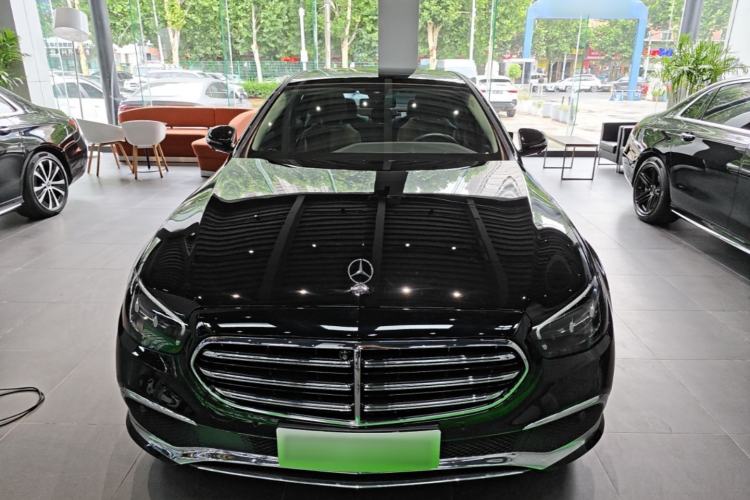 Mercedes-Benz E 350 e L 2022 — 2