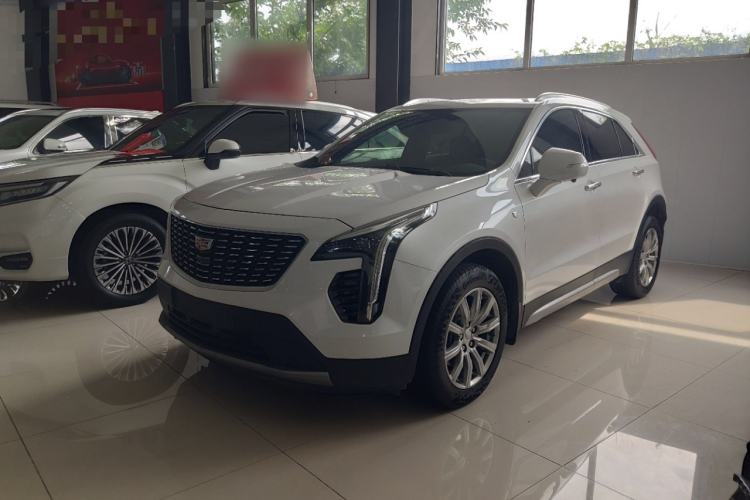 Cadillac XT4 2021 — фото 1