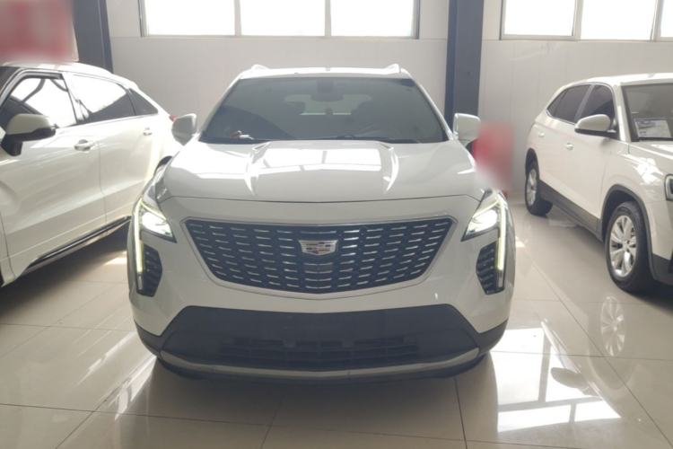 Cadillac XT4 2021 — фото 2