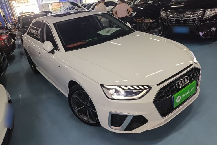 Audi A4 2022 — 3