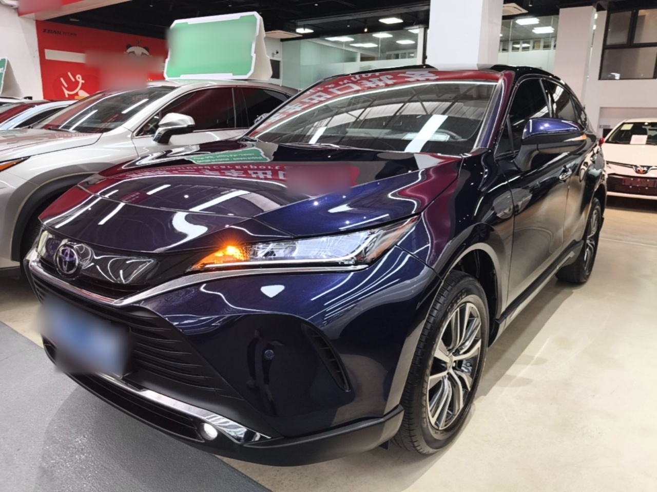 Toyota Harrier 2023 — фото 1