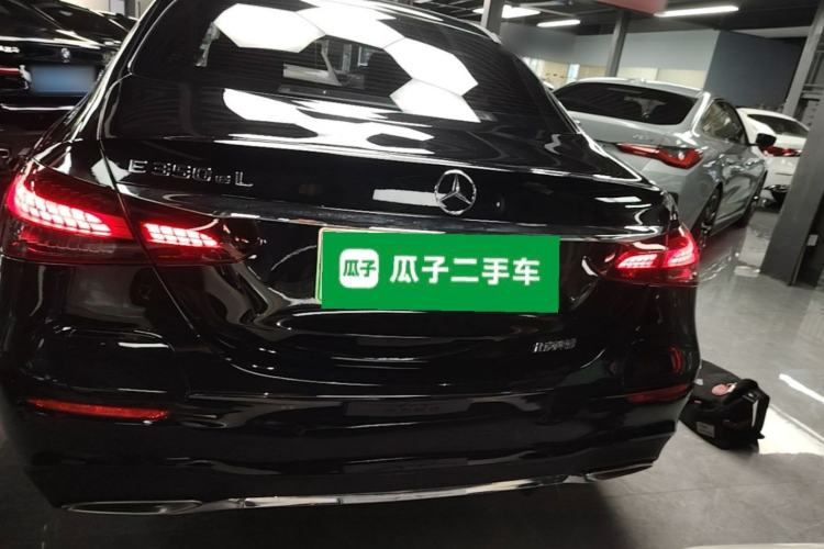 Mercedes-Benz E 350 e L 2022 — 5