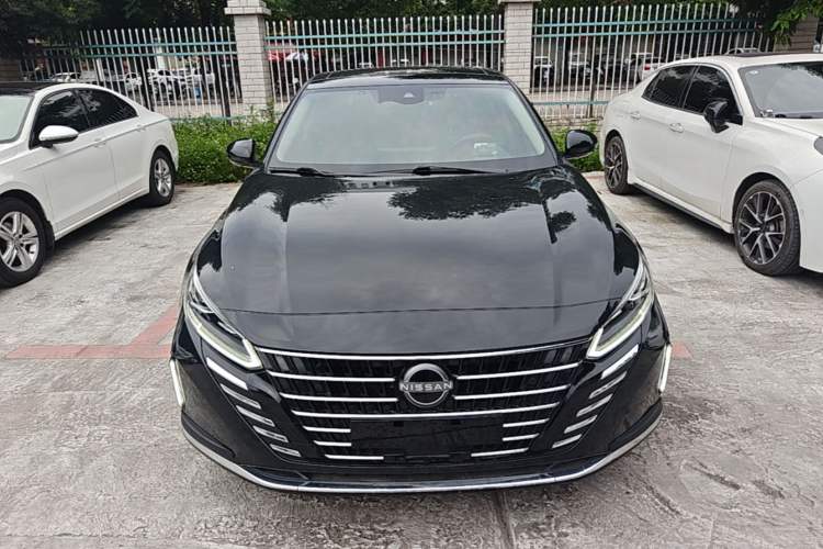 Nissan Altima 2022 — 2