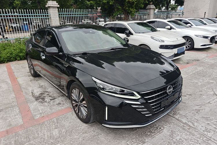 Nissan Altima 2022 — 3