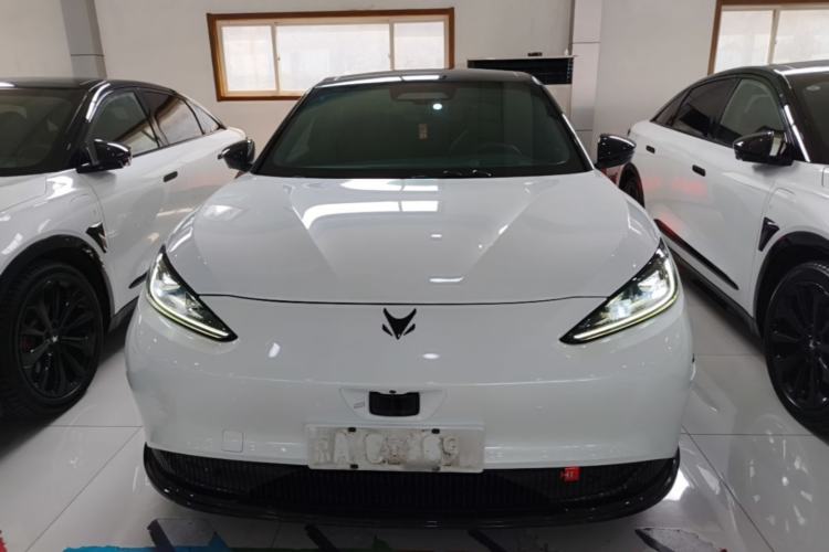 Arcfox Alpha S 2022 — 2