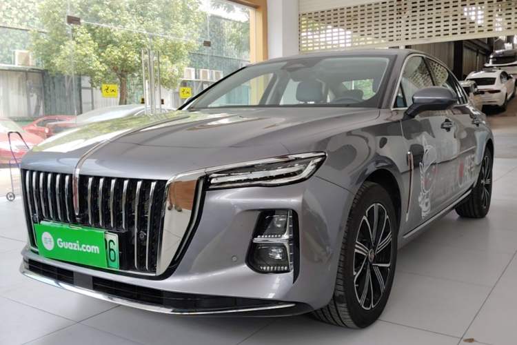 Hongqi H5 PHEV 2025 — фото 1