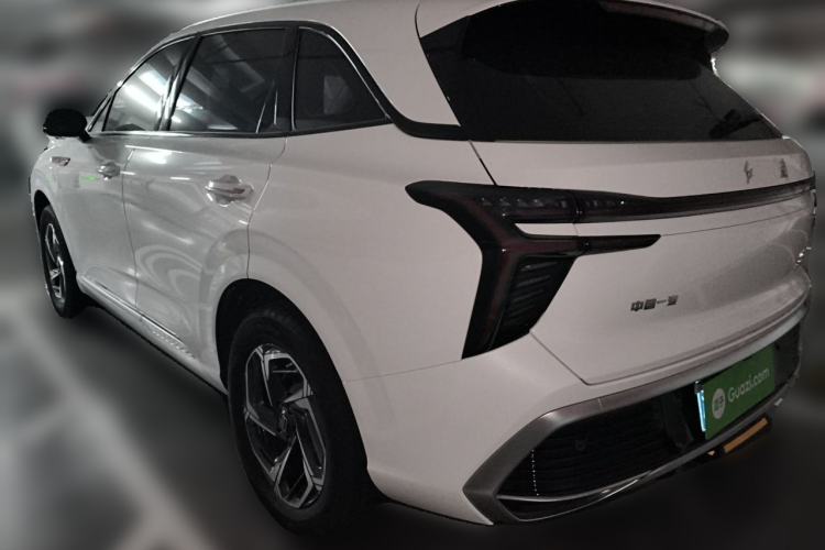 Hongqi HS3 2023 — 4
