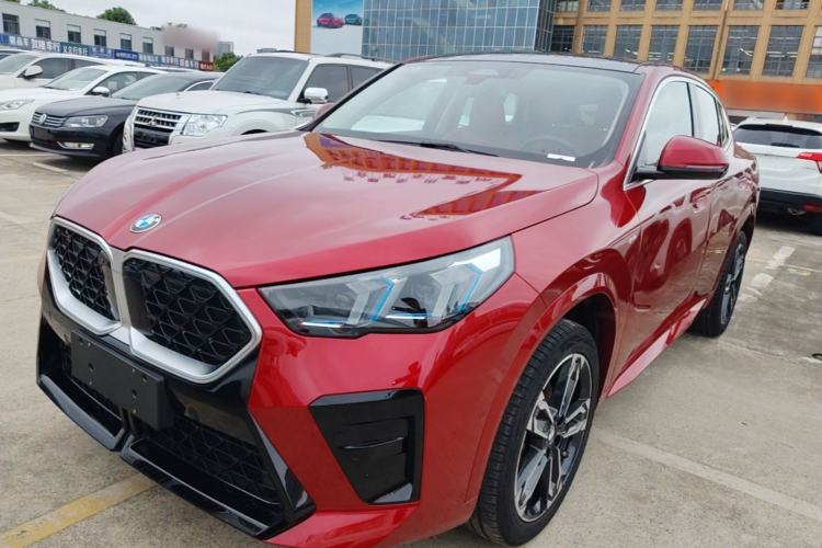 BMW X2 2024 — фото 1