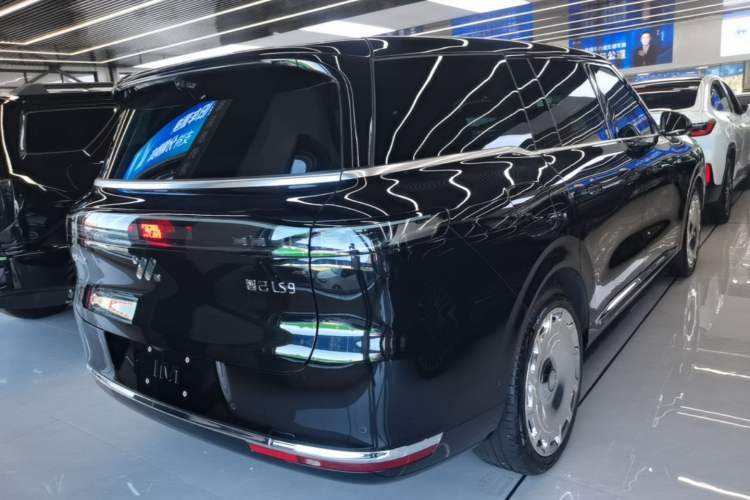IM LS9 2026 — 5
