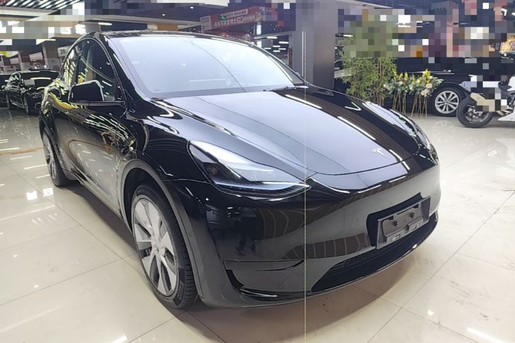 Tesla Model Y 2022 — 3