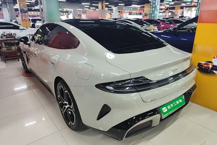 Xiaomi SU7 2024 — 4