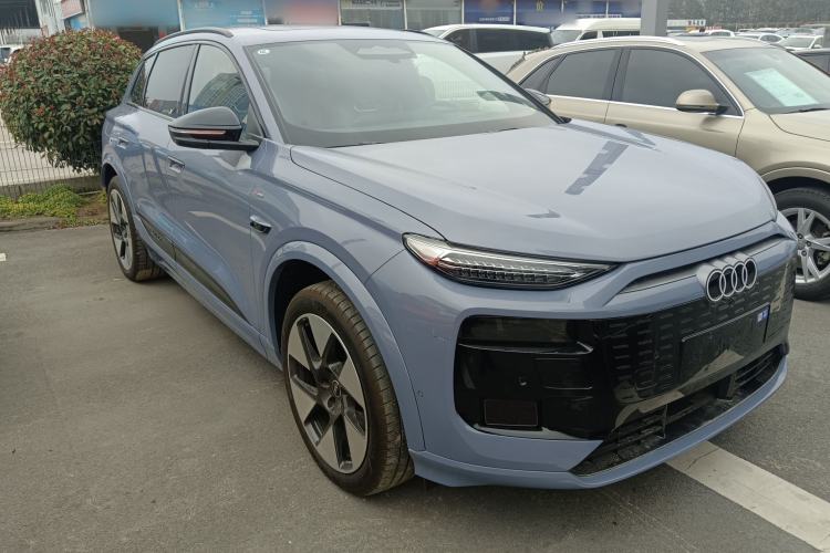 Audi Q6L e-tron 2026 — 3