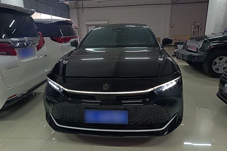 Toyota Crown 2023 — 2