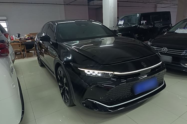Toyota Crown 2023 — 3