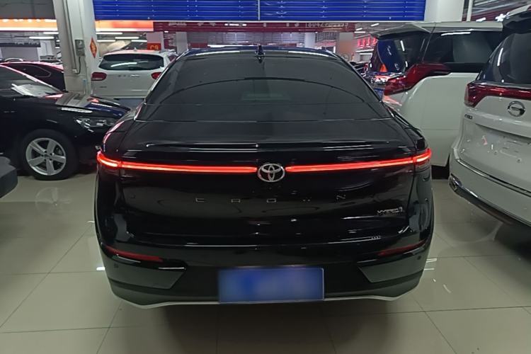 Toyota Crown 2023 — 5