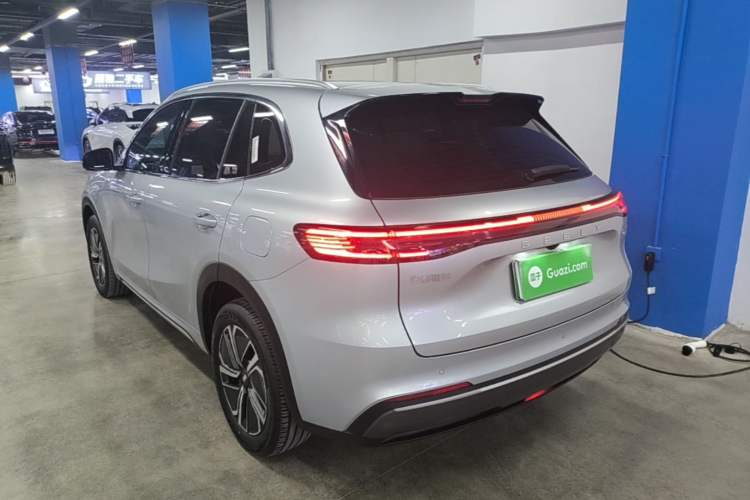 Geely Xingjian 7 2025 — 4