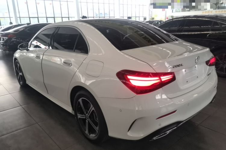 Mercedes-Benz A 200 L 2025 — фото 4