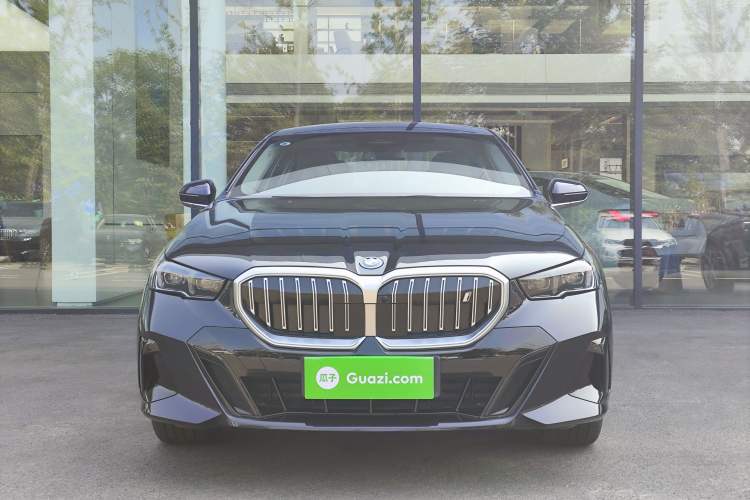 BMW i5 2025 — фото 2